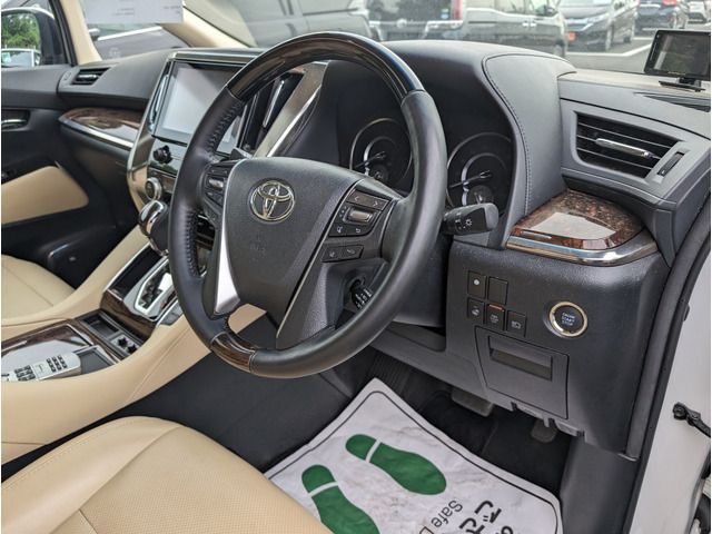 TOYOTA VELLFIRE 4WD 2018 Image 31