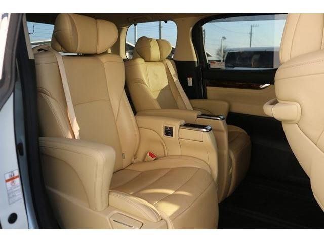 TOYOTA VELLFIRE 4WD 2018 Image 31