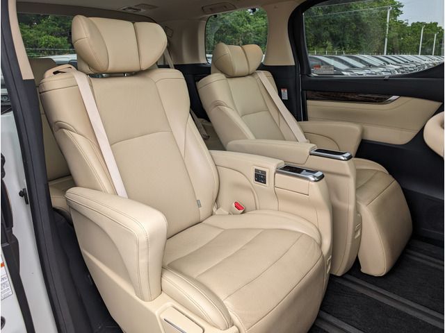 TOYOTA VELLFIRE 4WD 2018 Image 31