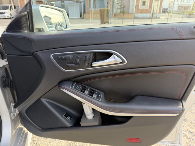 MERCEDES BENZ CLA CL 2016 Image 31