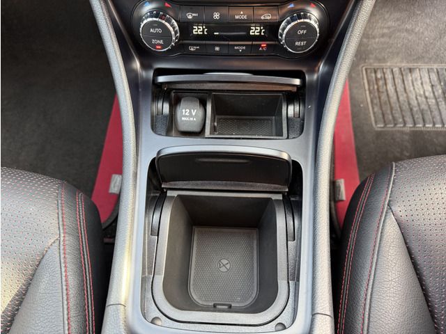 MERCEDES BENZ CLA CL 2016 Image 31