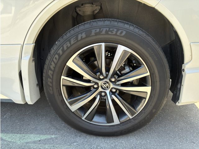 TOYOTA HARRIER 2WD 2021 Image 31