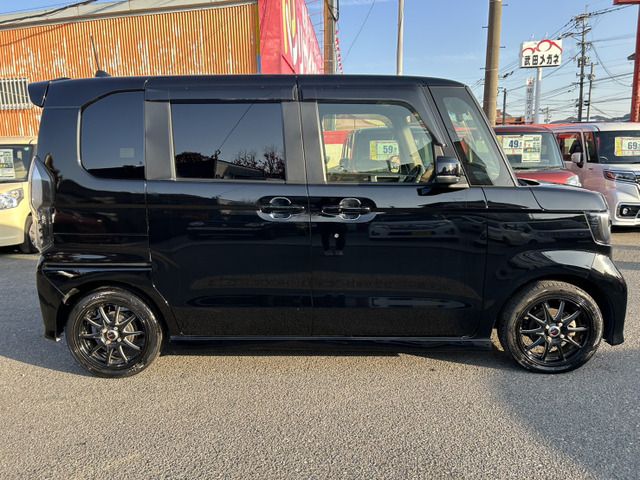 HONDA N BOX CUSTOM 2023 Image 31