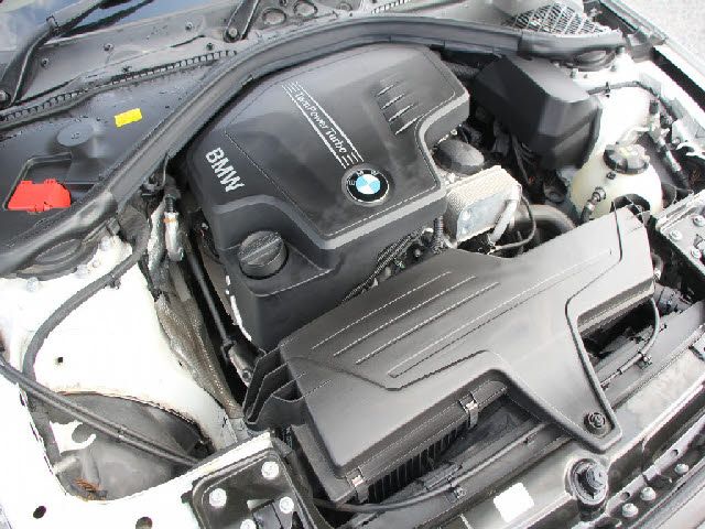 BMW 3SERIES SEDAN 2015 Image 31