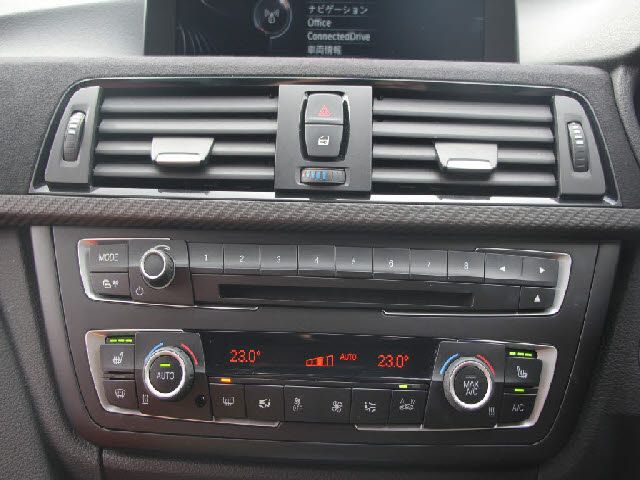 BMW 3SERIES SEDAN 2015 Image 31