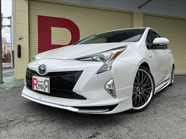 TOYOTA PRIUS 2017 Image 31