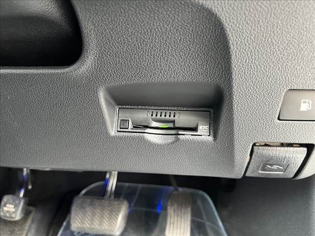 TOYOTA PRIUS 2017 Image 31