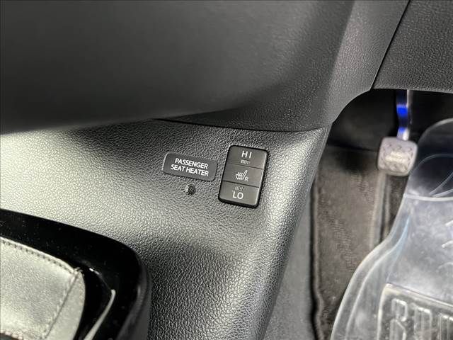 TOYOTA PRIUS 2017 Image 31