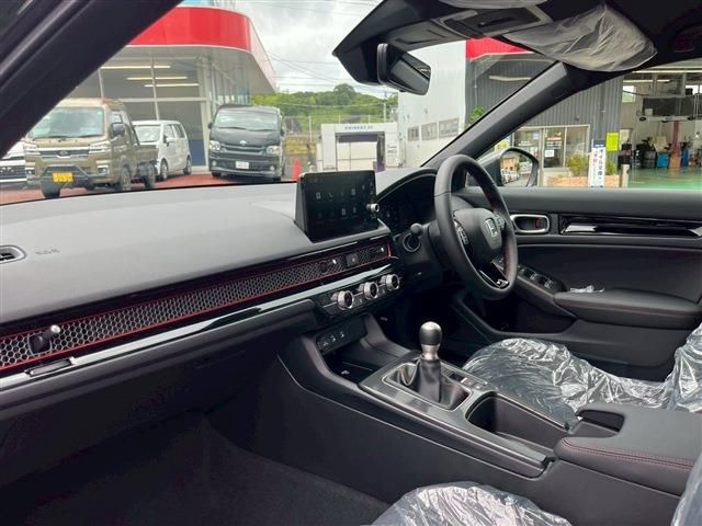 HONDA CIVIC HATCHBACK 2025 Image 31