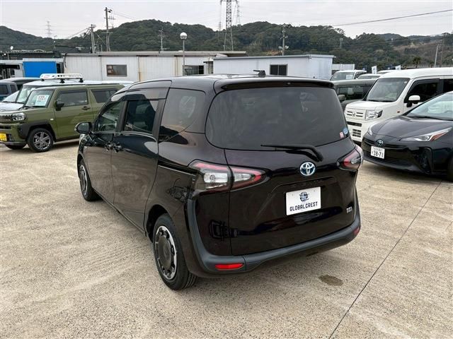 TOYOTA SIENTA HYBRID 2017 Image 31