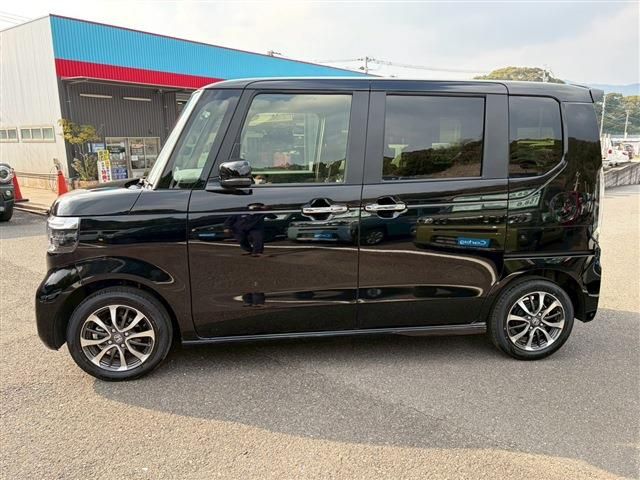 HONDA N BOX CUSTOM 2024 Image 31