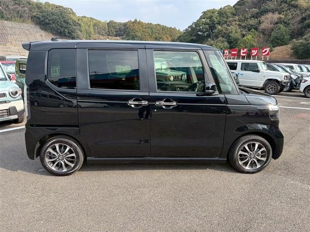 HONDA N BOX CUSTOM 2024 Image 31