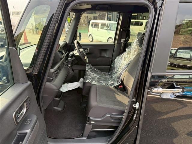 HONDA N BOX CUSTOM 2024 Image 31