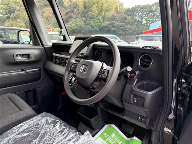 HONDA N BOX CUSTOM 2024 Image 31