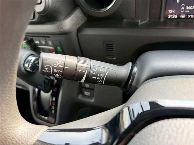 HONDA N BOX CUSTOM 2024 Image 31