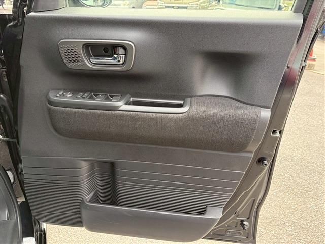 HONDA N BOX CUSTOM 2024 Image 31