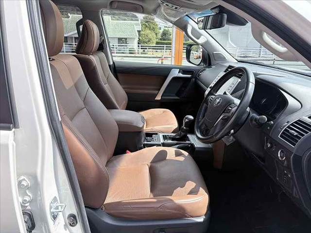 TOYOTA LANDCRUISER PRADO 2021 Image 31
