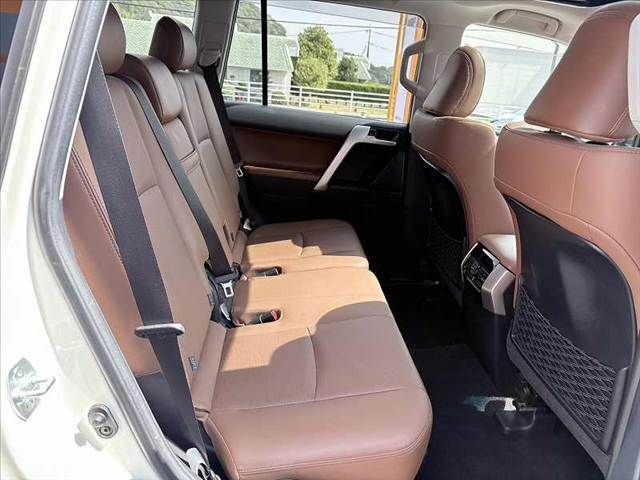 TOYOTA LANDCRUISER PRADO 2021 Image 31