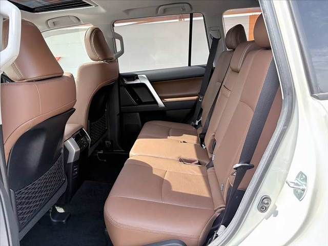 TOYOTA LANDCRUISER PRADO 2021 Image 31