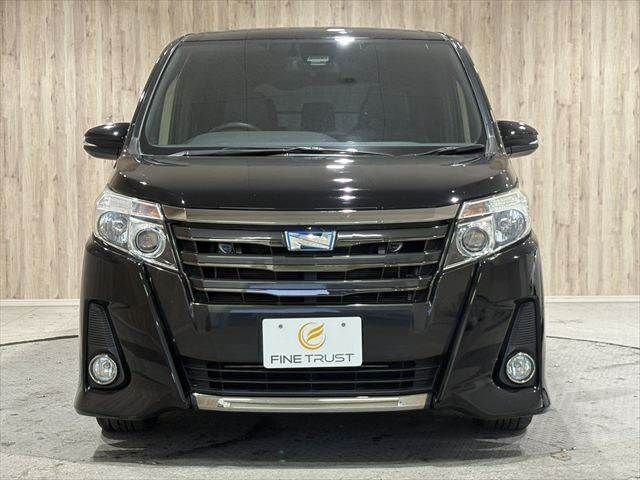 TOYOTA NOAH HYBRID 2017 Image 31