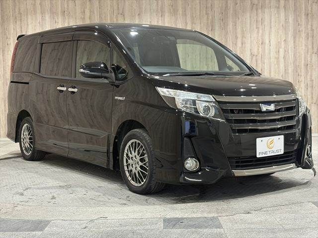 TOYOTA NOAH HYBRID 2017 Image 31