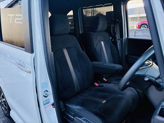 HONDA N BOX CUSTOM 2019 Image 31