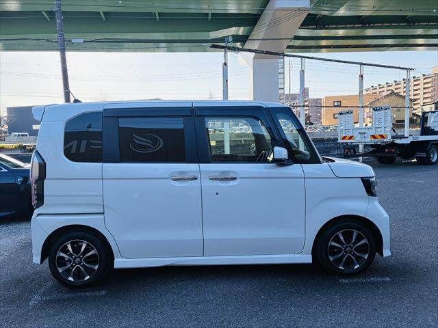 HONDA N BOX CUSTOM 2019 Image 31
