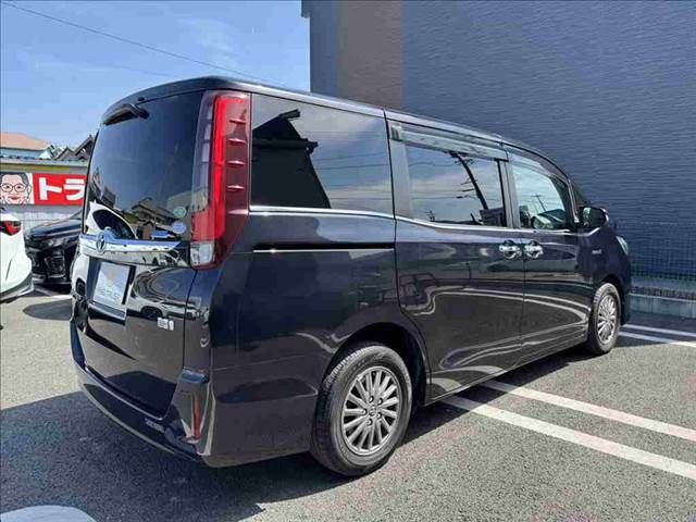 TOYOTA ESQUIRE HYBRID 2015 Image 31