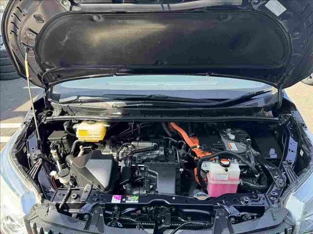 TOYOTA ESQUIRE HYBRID 2015 Image 31