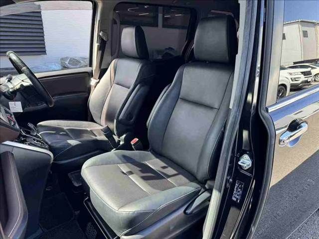 TOYOTA ESQUIRE HYBRID 2015 Image 31