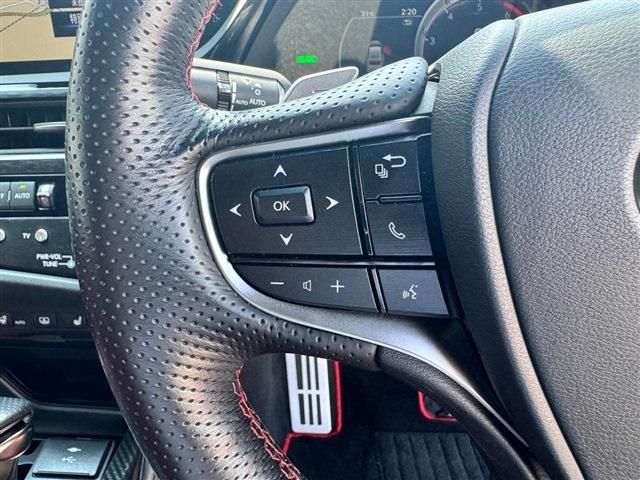 TOYOTA LEXUS ES300H 2022 Image 31