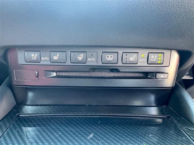 TOYOTA LEXUS ES300H 2022 Image 31