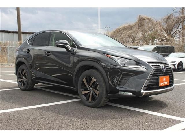 TOYOTA LEXUS NX300H 2017 Image 31