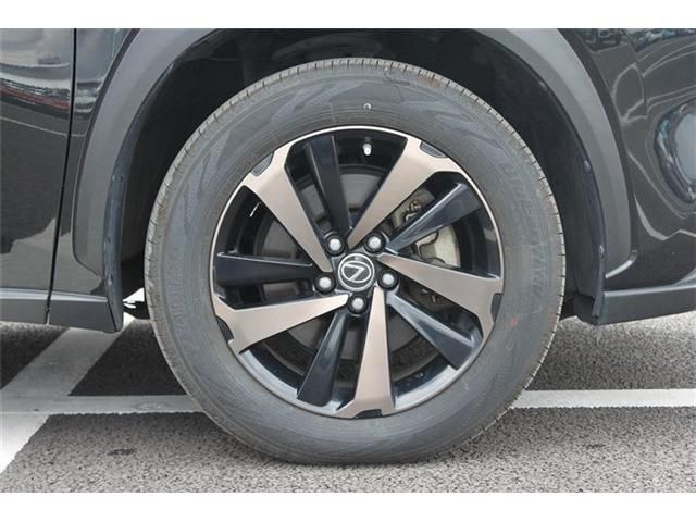 TOYOTA LEXUS NX300H 2017 Image 31