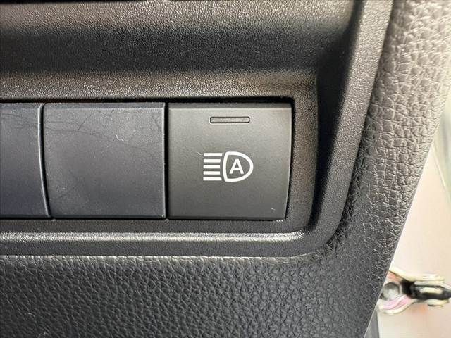 TOYOTA YARIS 2021 Image 31