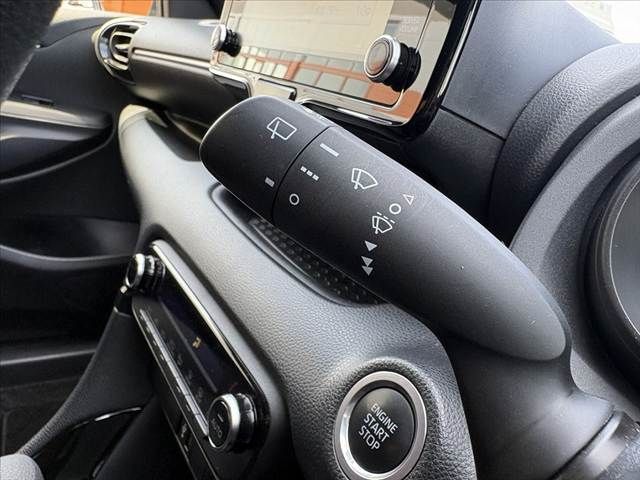 TOYOTA YARIS 2021 Image 31