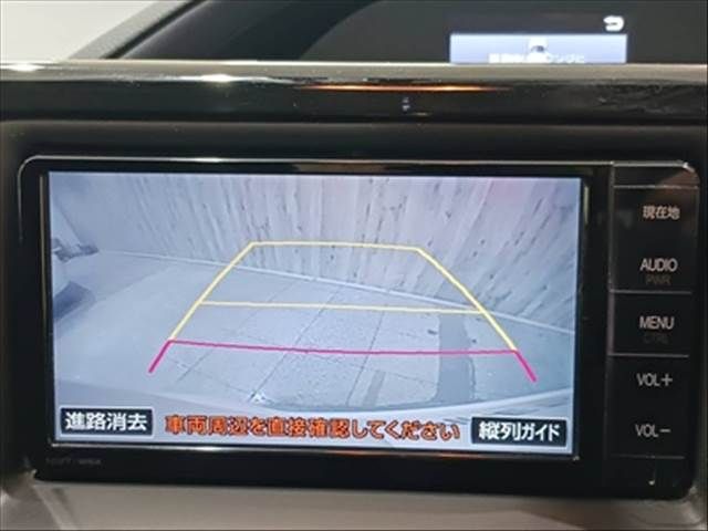 TOYOTA NOAH HYBRID 2015 Image 31