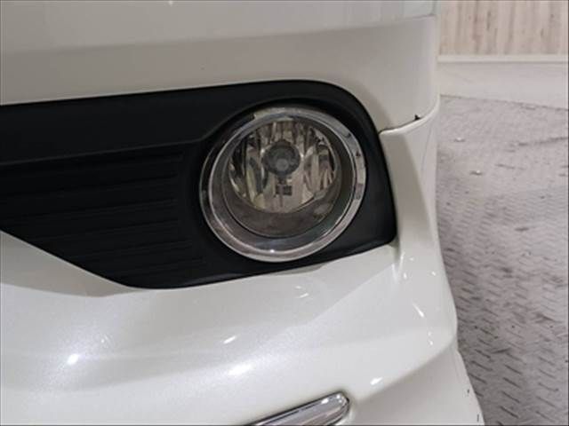 TOYOTA NOAH HYBRID 2015 Image 31