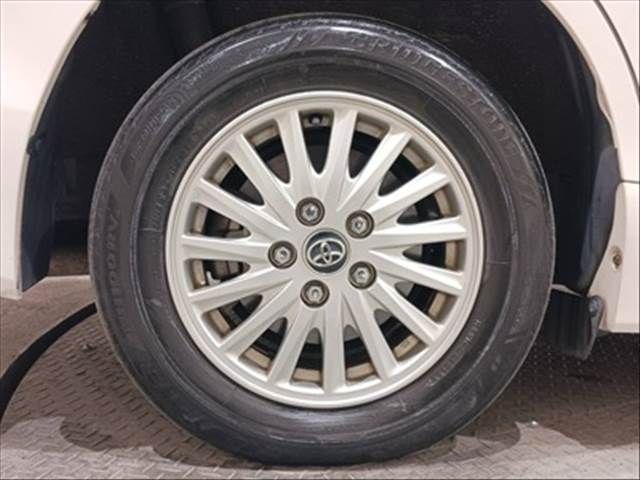 TOYOTA NOAH HYBRID 2015 Image 31