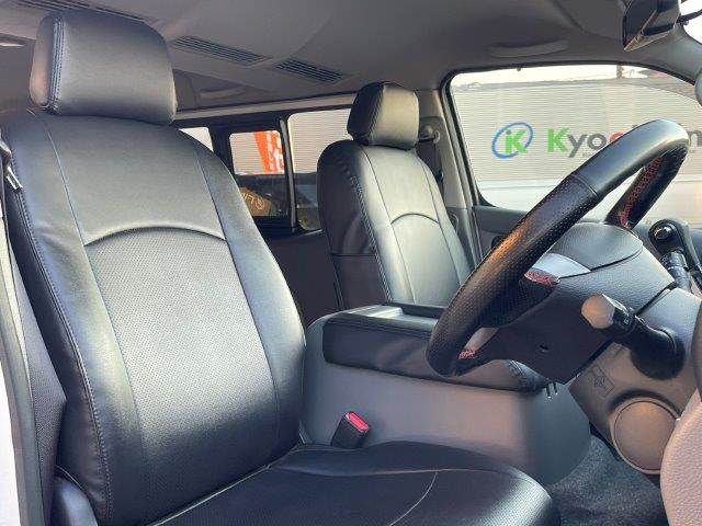 NISSAN NV350 CARAVAN 2018 Image 31