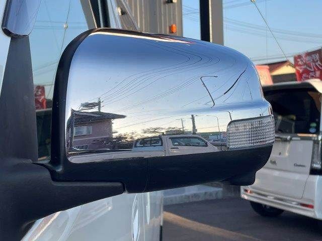 NISSAN NV350 CARAVAN 2018 Image 31