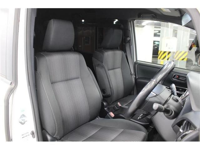 TOYOTA VOXY 2017 Image 31