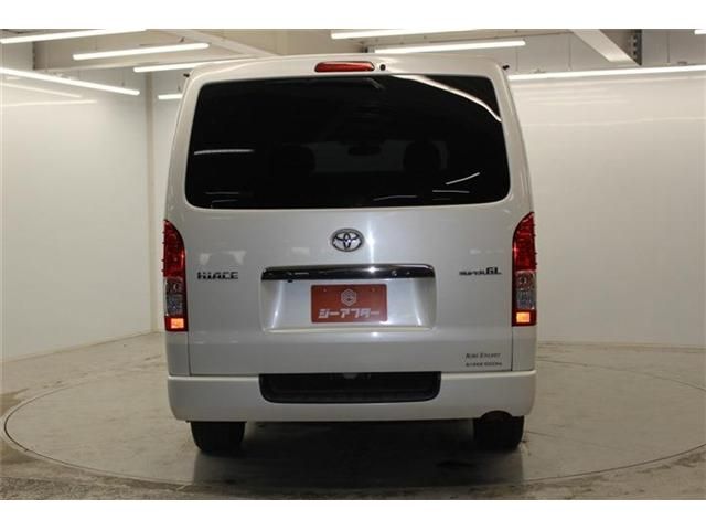 TOYOTA HIACE VAN 2WD 2016 Image 31