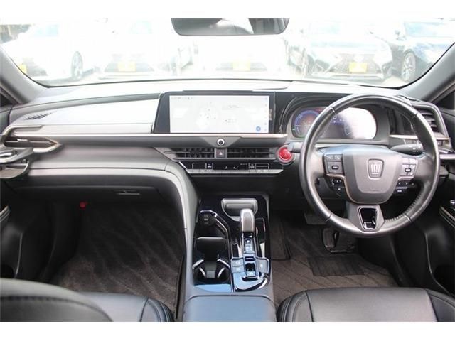 TOYOTA CROWN CROSSOVER 2022 Image 31