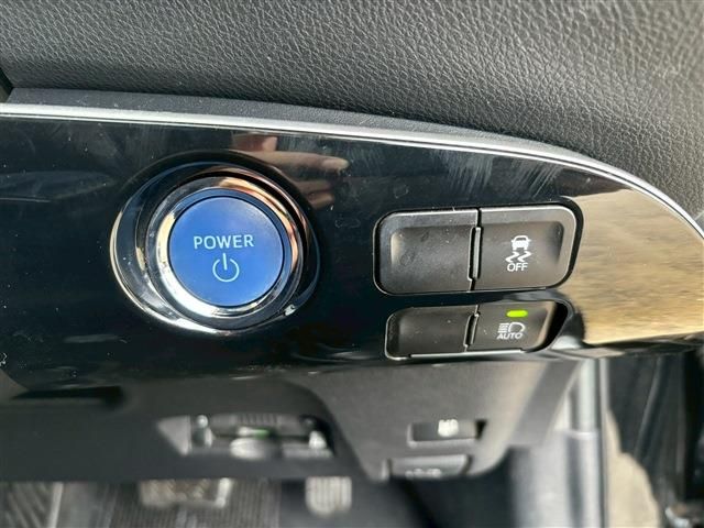 TOYOTA PRIUS 2019 Image 31