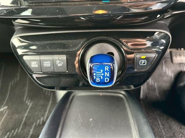 TOYOTA PRIUS 2019 Image 31