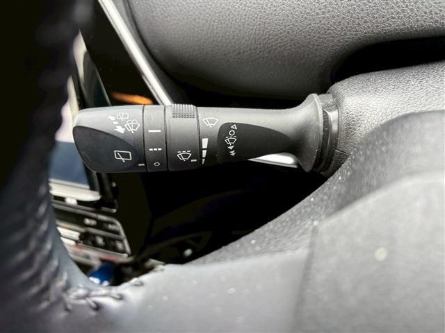 TOYOTA PRIUS 2019 Image 31