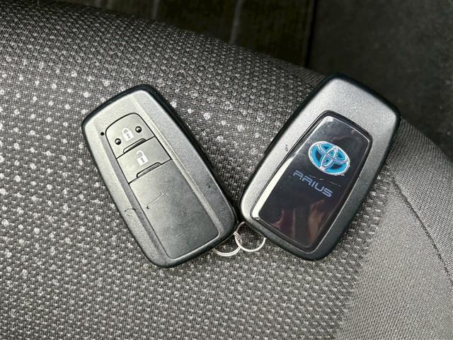 TOYOTA PRIUS 2019 Image 31