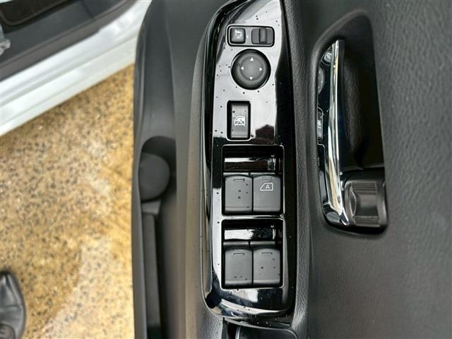 NISSAN ROOX 2024 Image 31