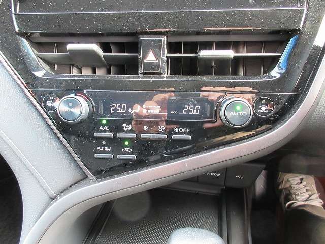 TOYOTA CAMRY HYBRID 2023 Image 31